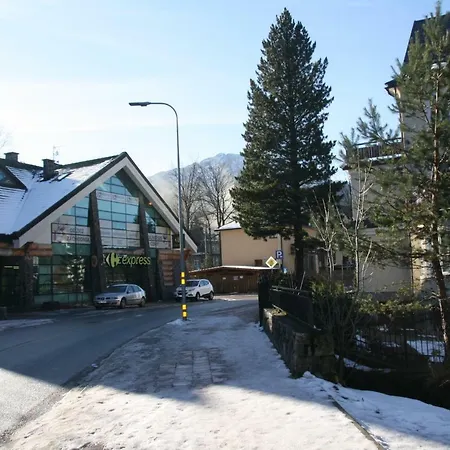 Apartament Kasztanowy